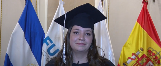 Estudante salvadorenha María Andrea Popoff destaca motivos que a fez cursar um mestrado com bolsa de estudos da FUNIBER